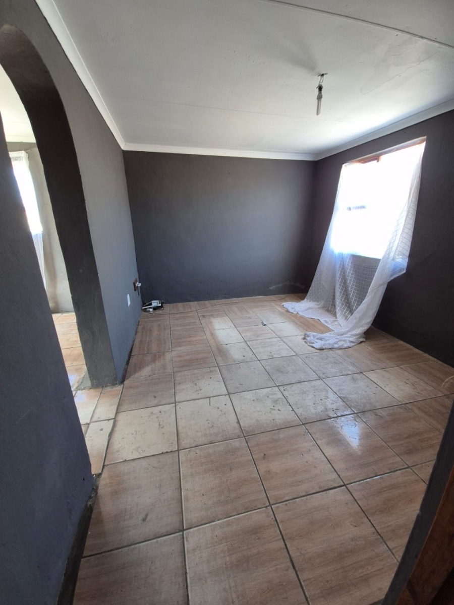 2 Bedroom Property for Sale in Kwazakhele Eastern Cape